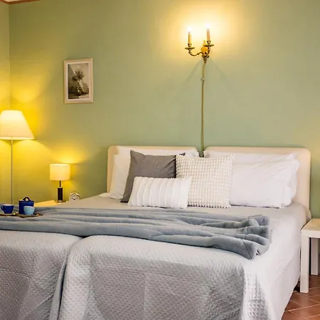 Rose's Palace Appartement